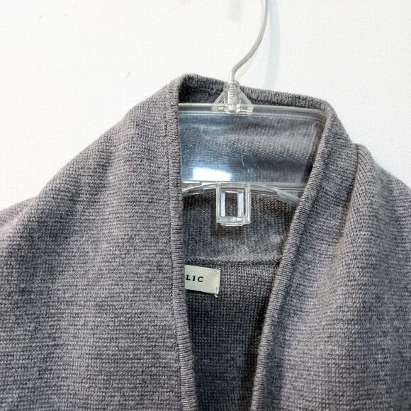 Banana Republic Gray Cardigan Sweater with Zip Pockets, Women's Petite XS / TP - Picture 4 of 13